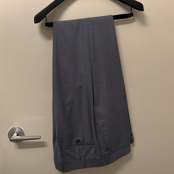 Suitsupply Suit - Picture 7 of 8